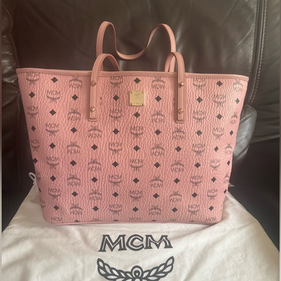 MCM SOFT PINK ANYA MEDIUM PURSE - Picture 1 of 9